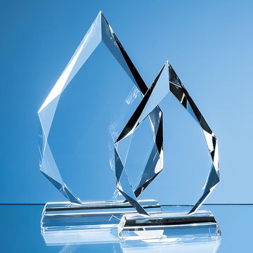 20cm x 13cm x 20mm Clear Glass Facetted Diamond Peak Award